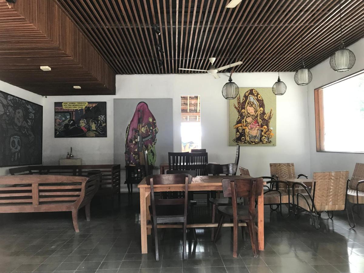 Watu Agung Guest House Магеланг Экстерьер фото
