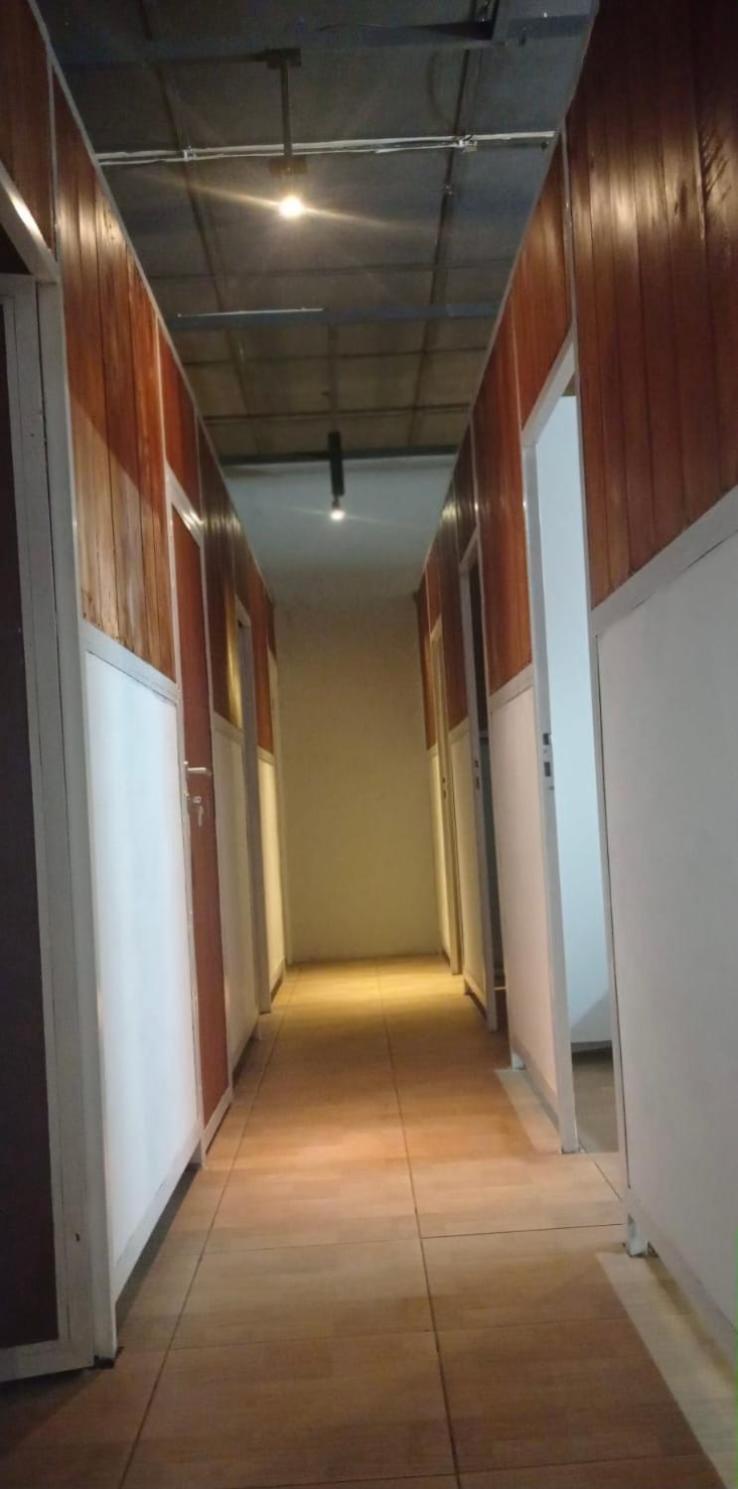 Watu Agung Guest House Магеланг Номер фото