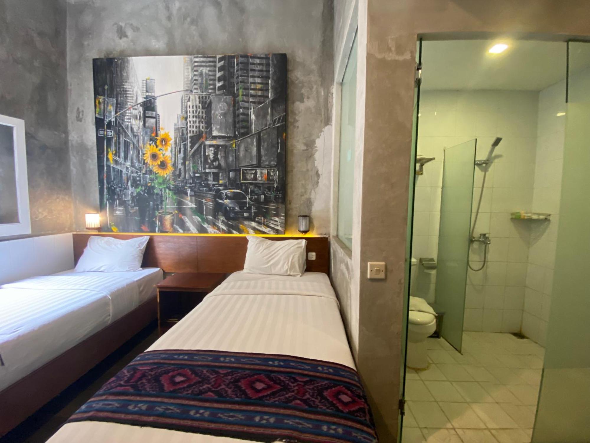 Watu Agung Guest House Магеланг Экстерьер фото