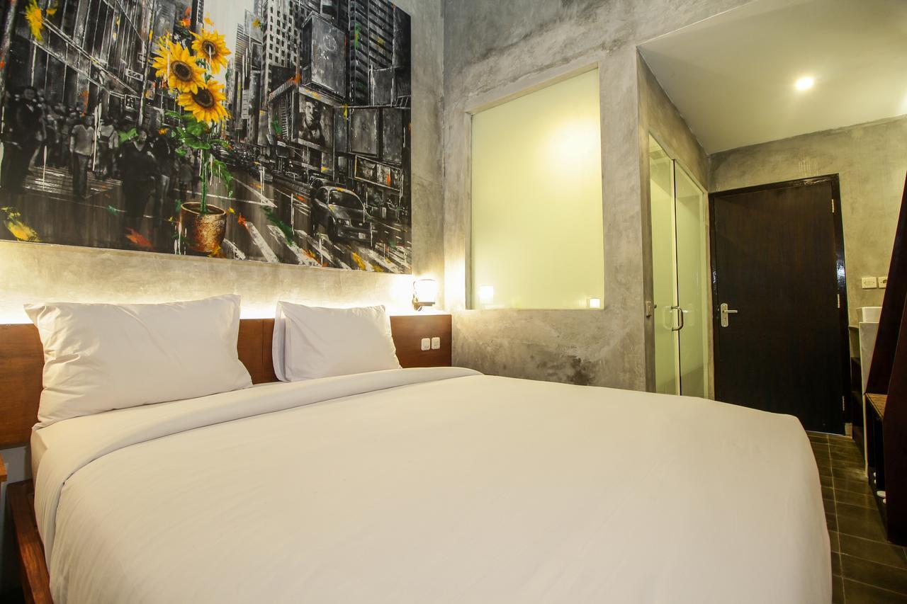 Watu Agung Guest House Магеланг Экстерьер фото